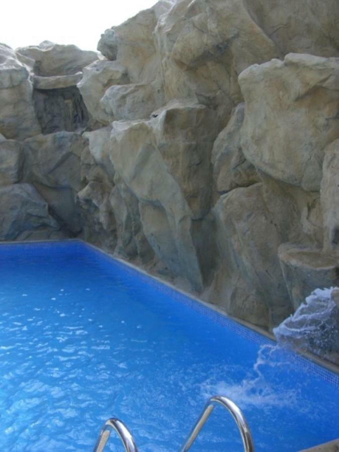 Ground Floor One Bedroom Apartment B2, 3 Pools, Free Wifi بييا المظهر الخارجي الصورة